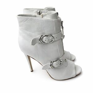 Guess Wardyn White Peep Toe Ankle Booties Buckle Strap Stiletto Heels Size 8